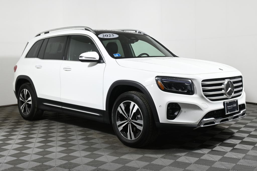 2025 Mercedes-Benz GLB 250 7