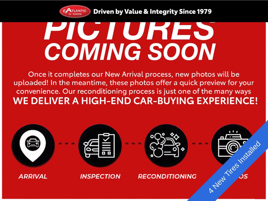 2015 Toyota Corolla LE's photo