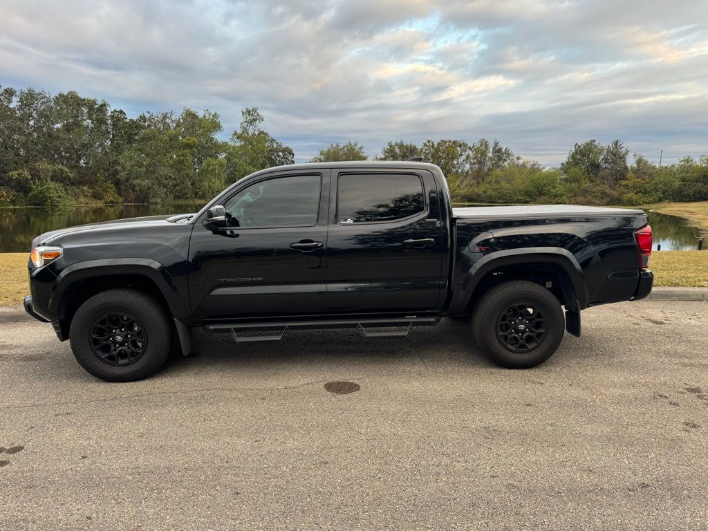 2022 Toyota Tacoma SR5 2