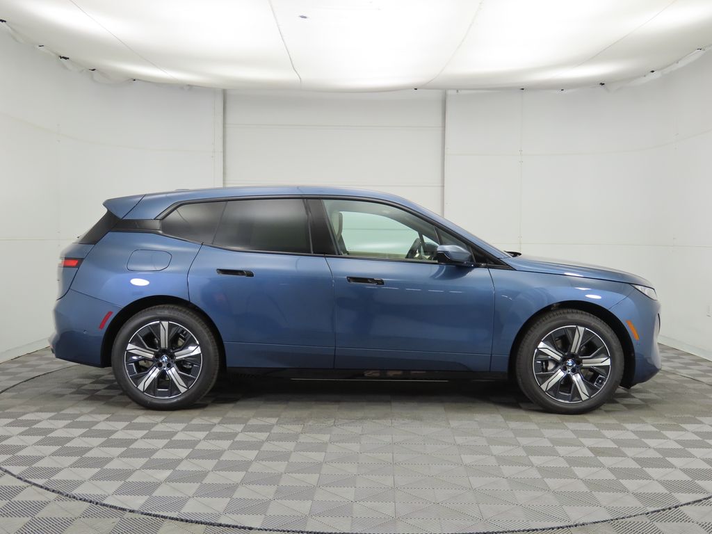 Thumbnail: 2026 BMW iX - 4