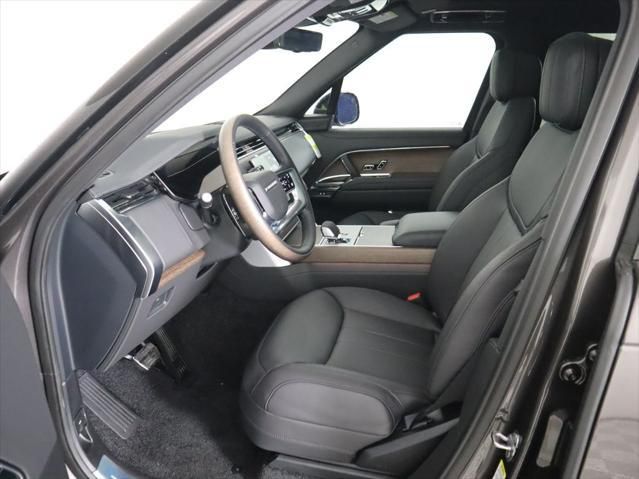 Thumbnail: 2026 Land Rover Range Rover - 21