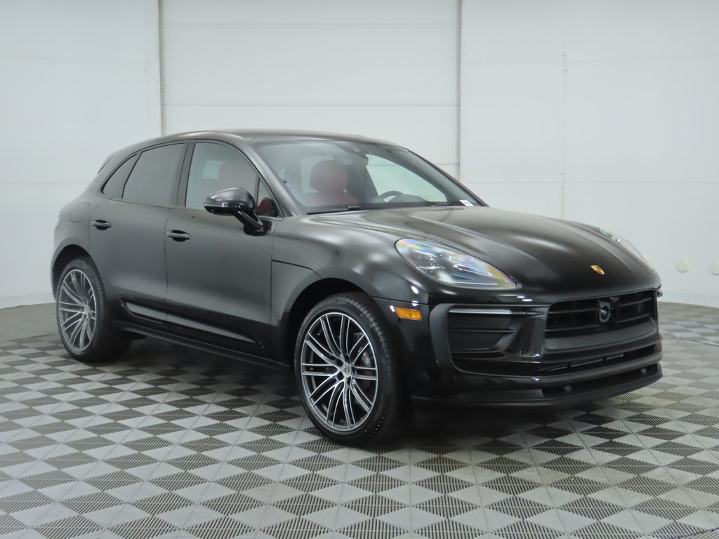 Thumbnail: 2025 Porsche Macan - 9