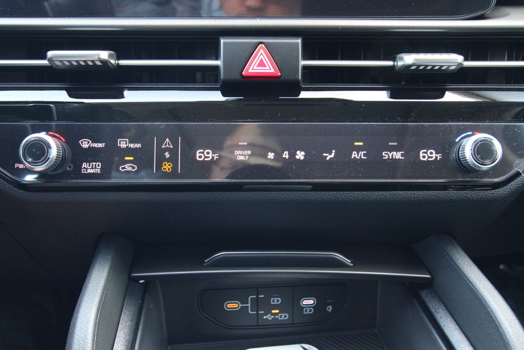 New 2027 Kia Sportage Hybrid SUV