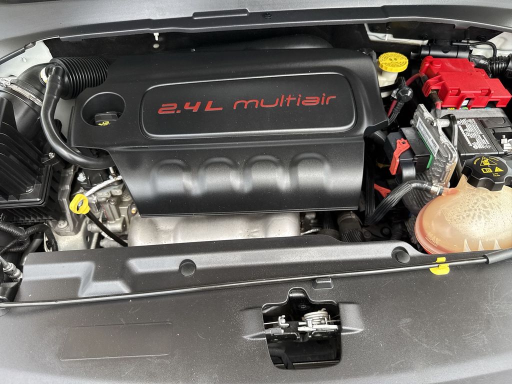 Thumbnail: 2021 Jeep Compass - 14