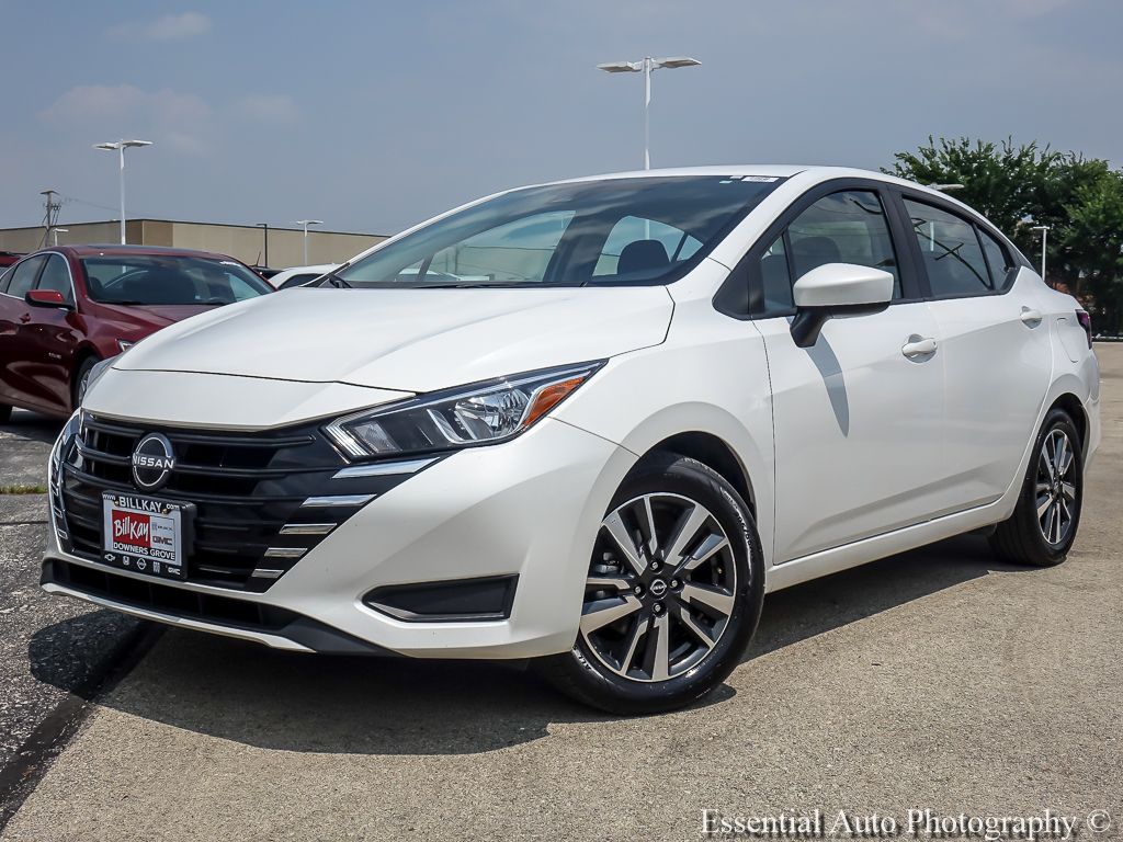 Aspen White Tricoat 2024 Nissan Versa Sedan Front-Wheel Drive Continuously Variable Transmission