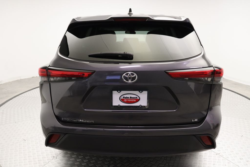 Thumbnail: 2023 Toyota Highlander - 10
