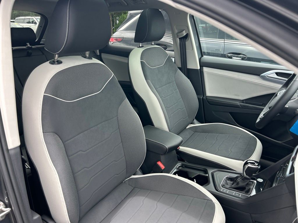 New 2026 Gray Volkswagen 1.5T SE image 45