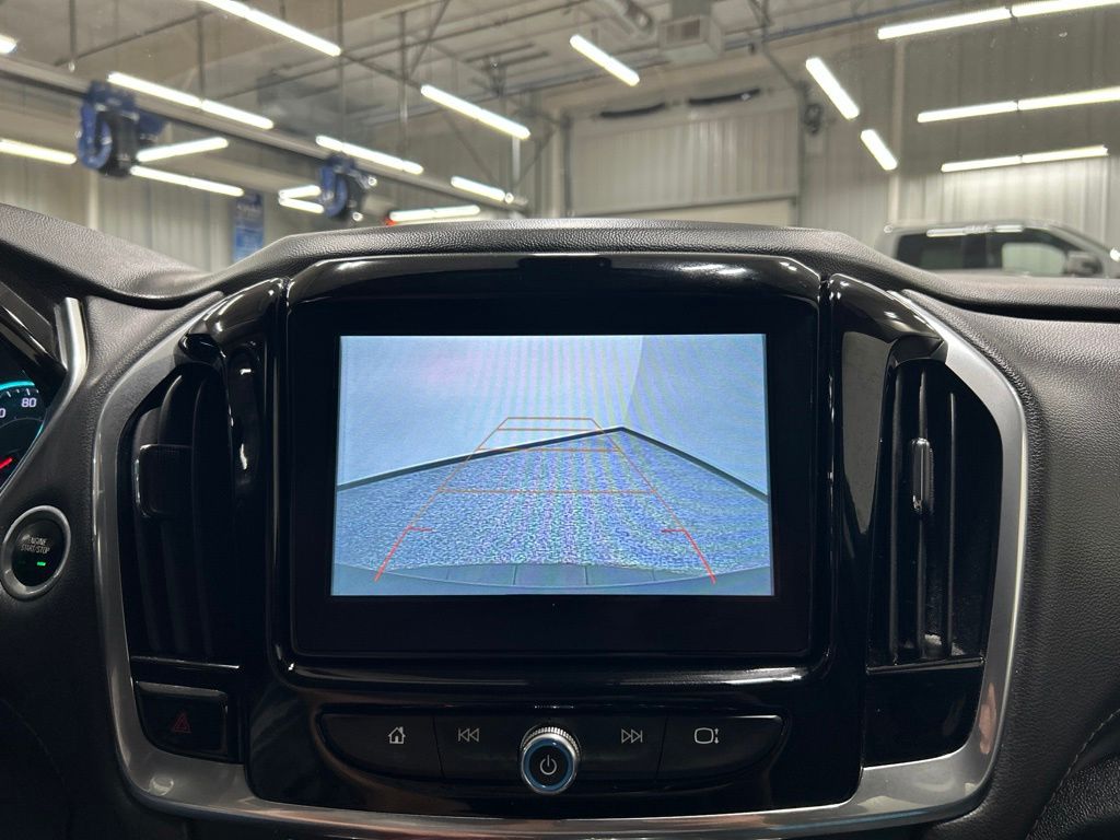 used 2019 Chevrolet Traverse car, priced at $19,457