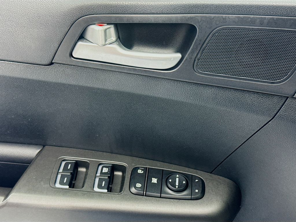 Used Car 2018 Kia Sportage  Lx For Sale Under $15,000 In Austin, Texas