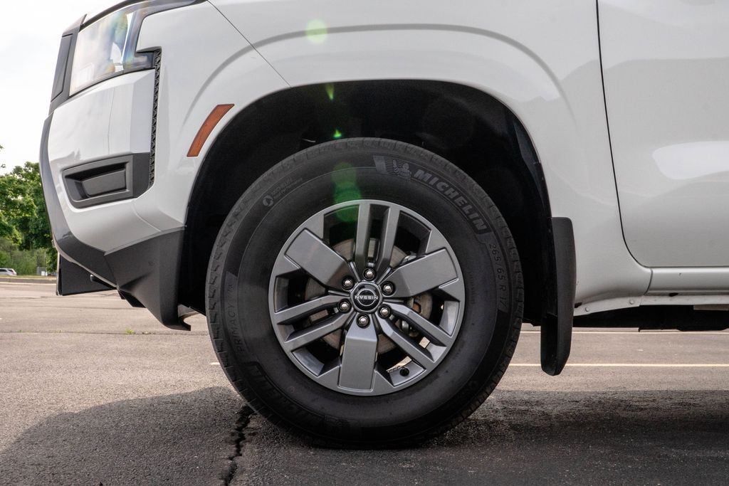 Used 2025 Nissan Frontier Truck