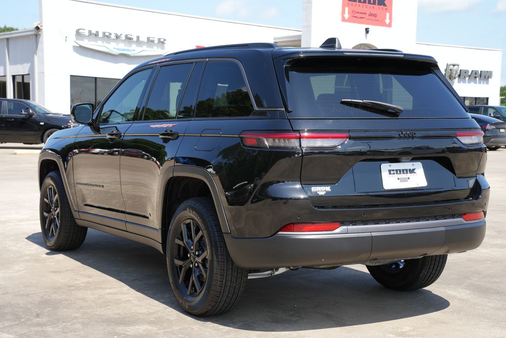2026 Jeep Grand Cherokee Altitude - 3