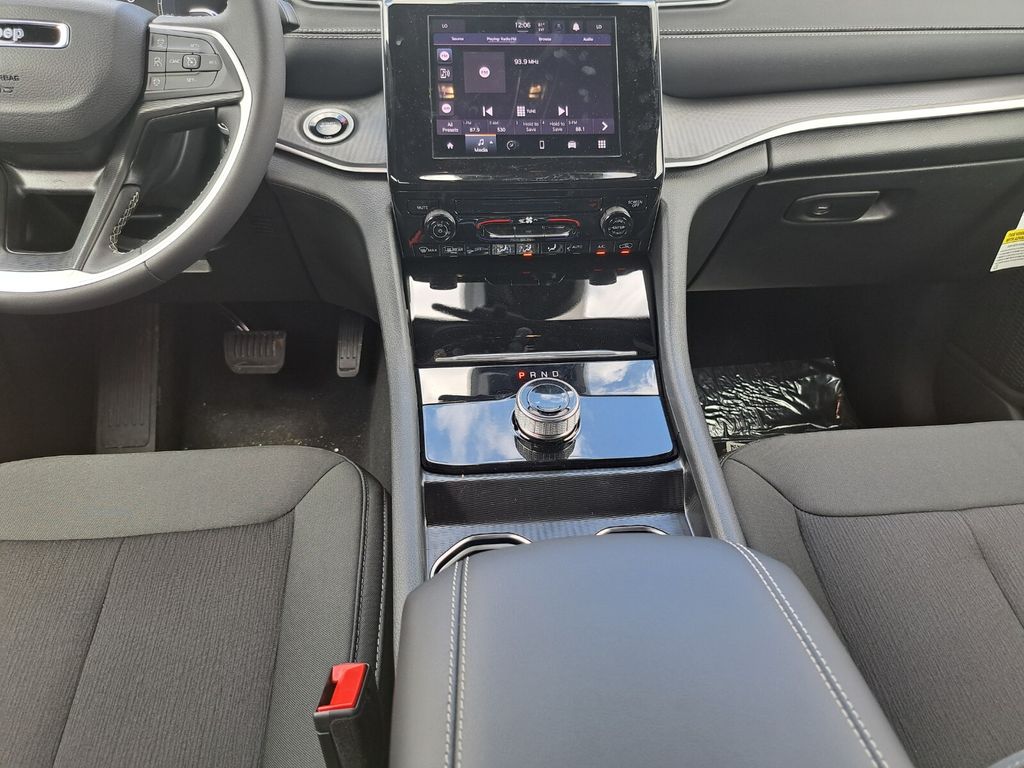 New 2026 Jeep Grand Cherokee SUV