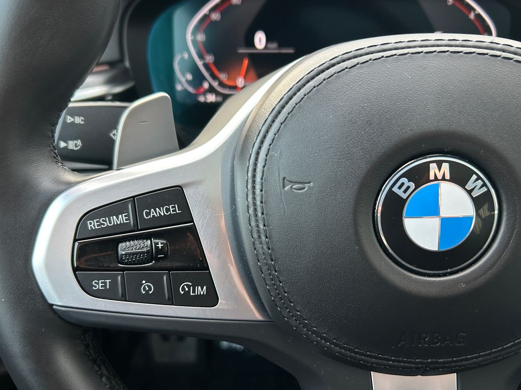 Thumbnail: 2022 BMW 5 Series - 19