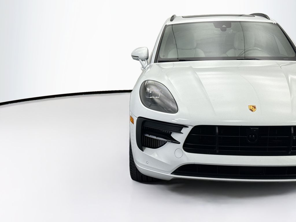 Thumbnail: 2020 Porsche Macan - 12