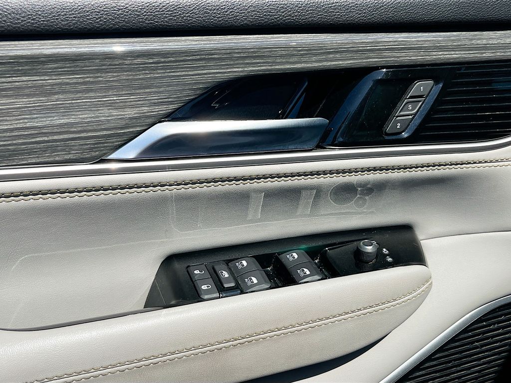 Used 2022 Silver Jeep Series II image 18