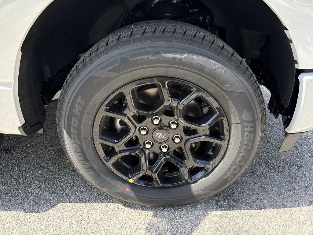 New 2026 White Ford XLT image 11