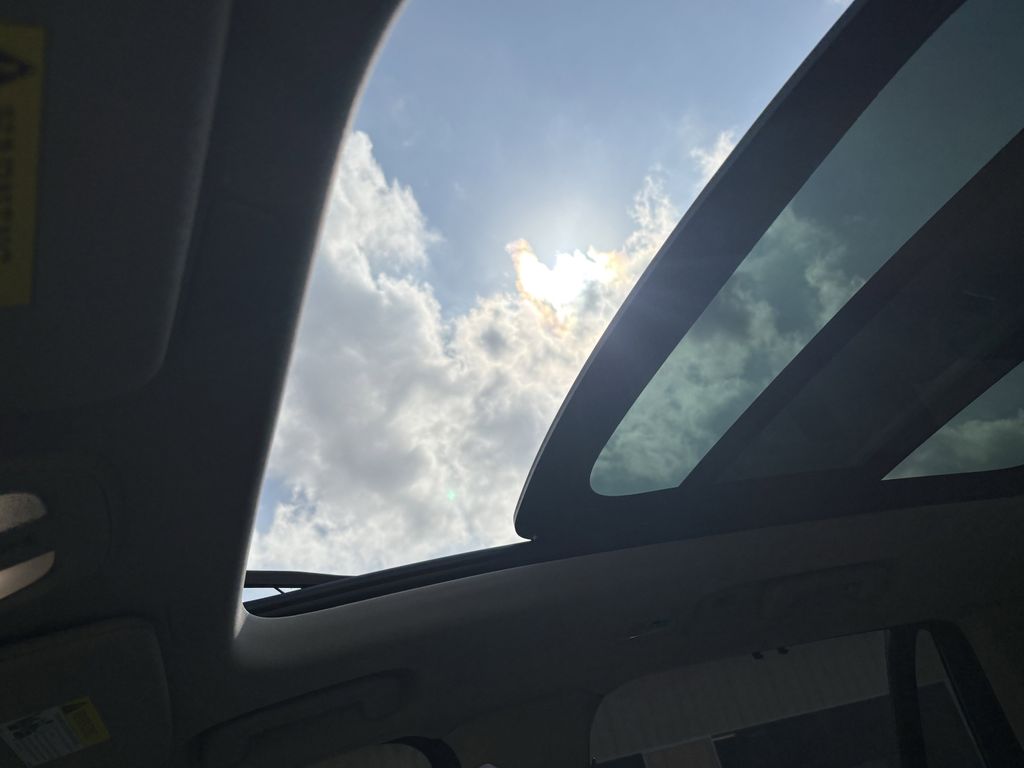 New 2026 Blue Volvo B6 Ultra image 22