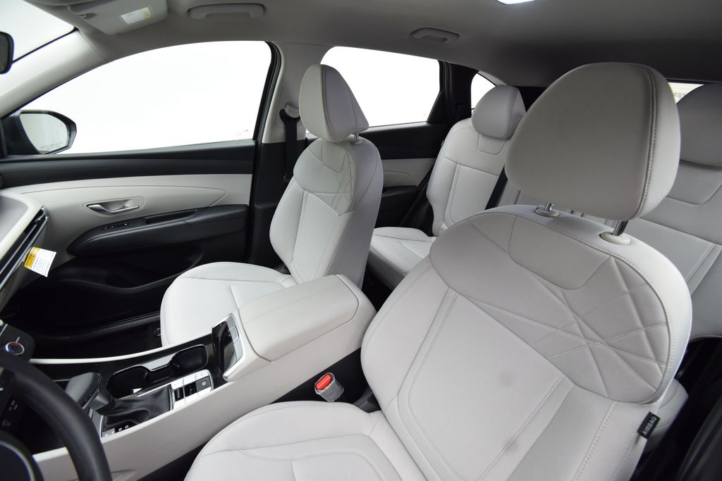 used 2025 Hyundai Tucson car, priced at $28,000