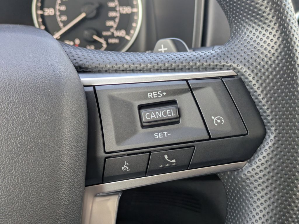 2025 Mitsubishi Outlander Plug-in Hybrid SE - Photo 25