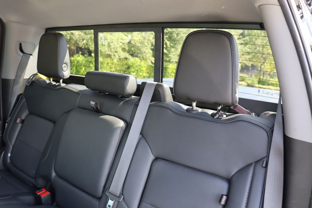 Thumbnail: 2024 GMC Sierra 1500 - 18