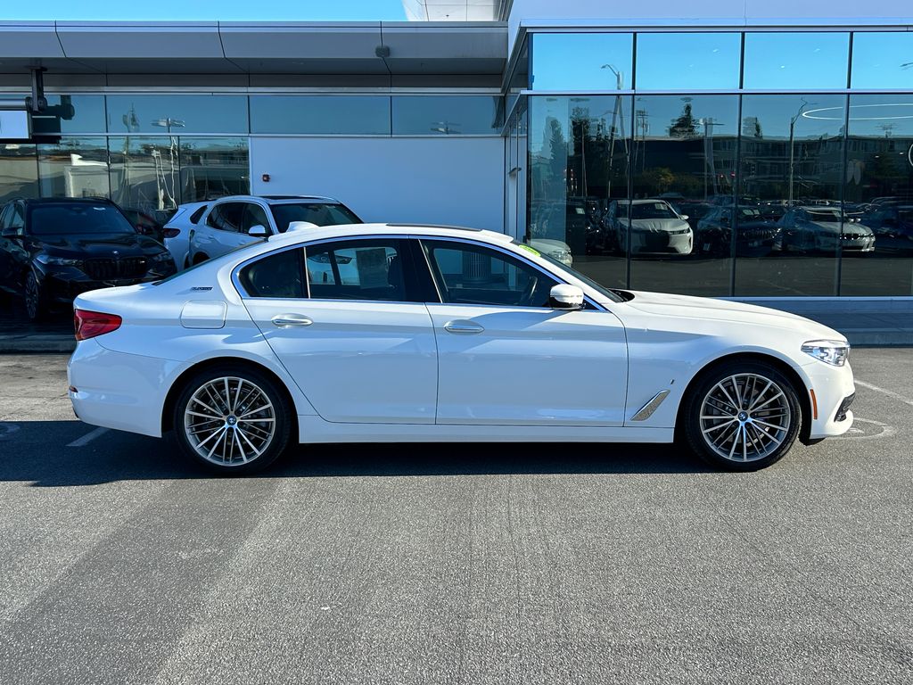 Thumbnail: 2018 BMW 5 Series - 6