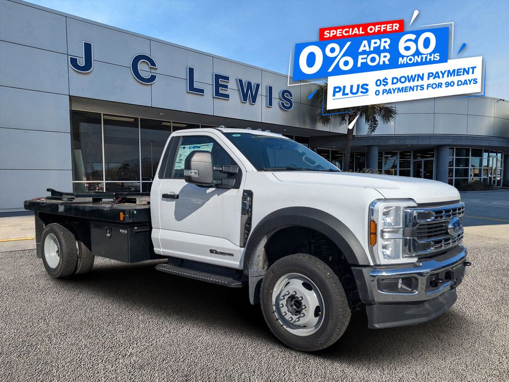 2025 Ford F-550 Chassis XL