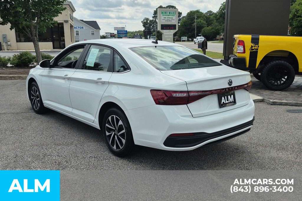 Used 2025 Pure White Volkswagen 1.5T S image 9