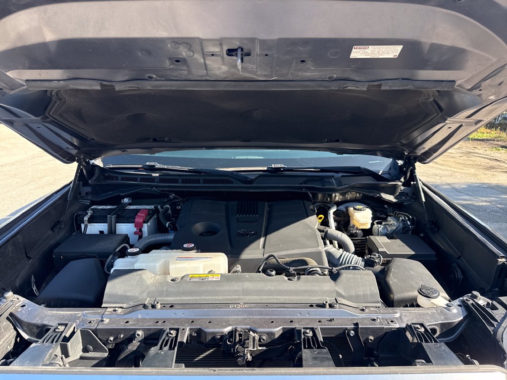 Certified Used 2024 Gray Toyota Limited image 28