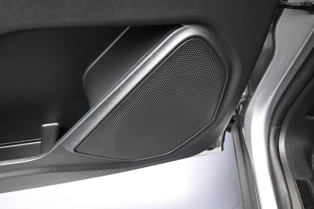 2023 Ford Explorer ST - Photo 14