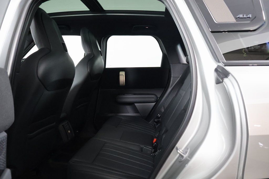 Thumbnail: 2027 MINI Cooper Countryman - 6