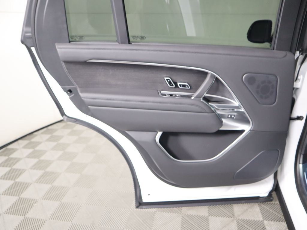 Thumbnail: 2025 Land Rover Range Rover - 28