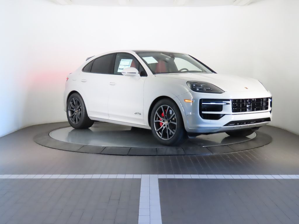 Thumbnail: 2025 Porsche  - 9