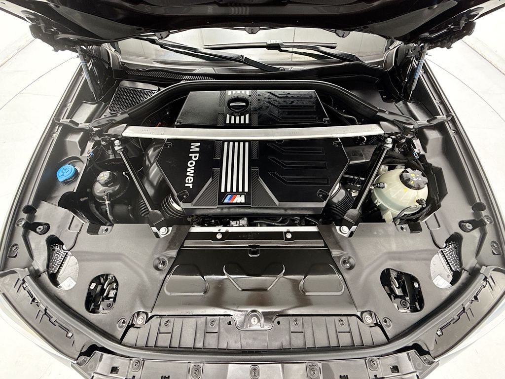 Thumbnail: 2025 BMW X4 - 28