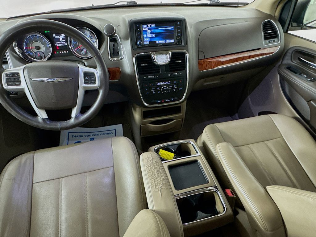 Used Car 2016 Chrysler Town & Country  Touring For Sale Under $12,000 In Austin, Texas