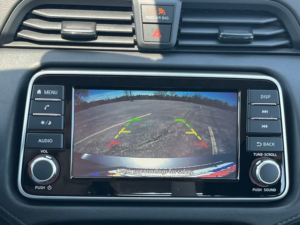 2025 Nissan Versa 1.6 S photo