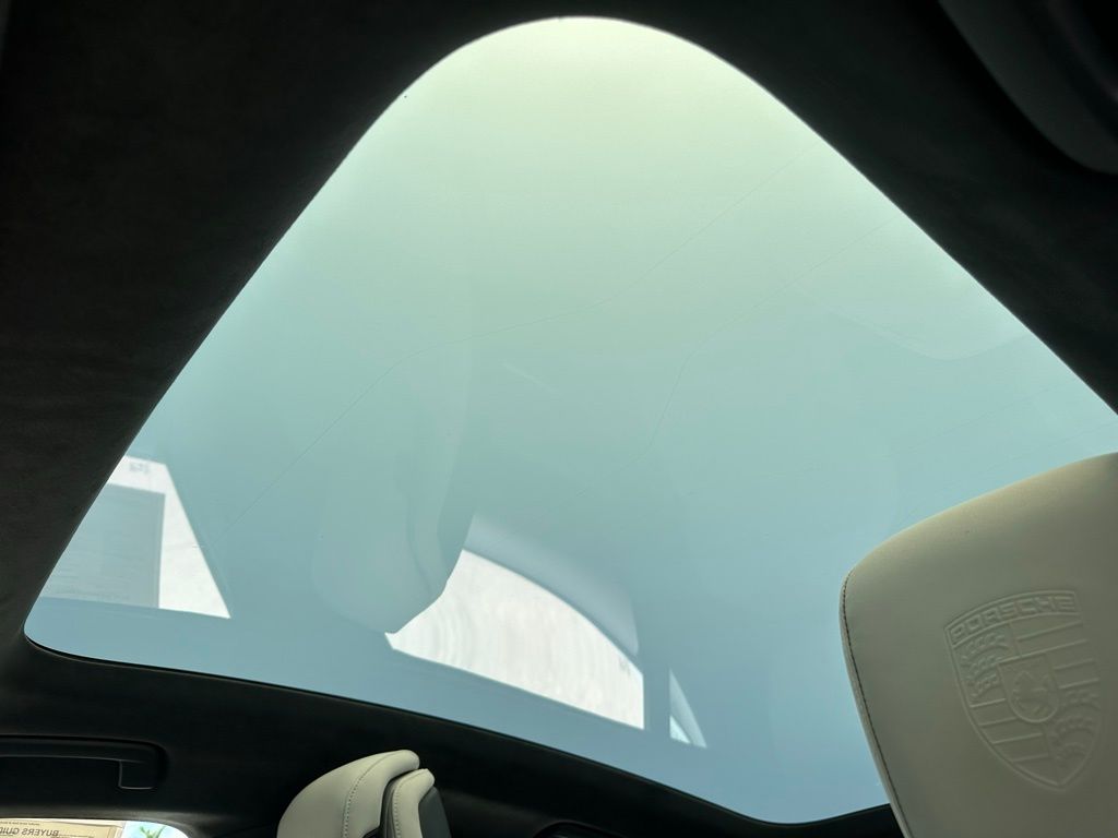 2024 Porsche Taycan 4S 30