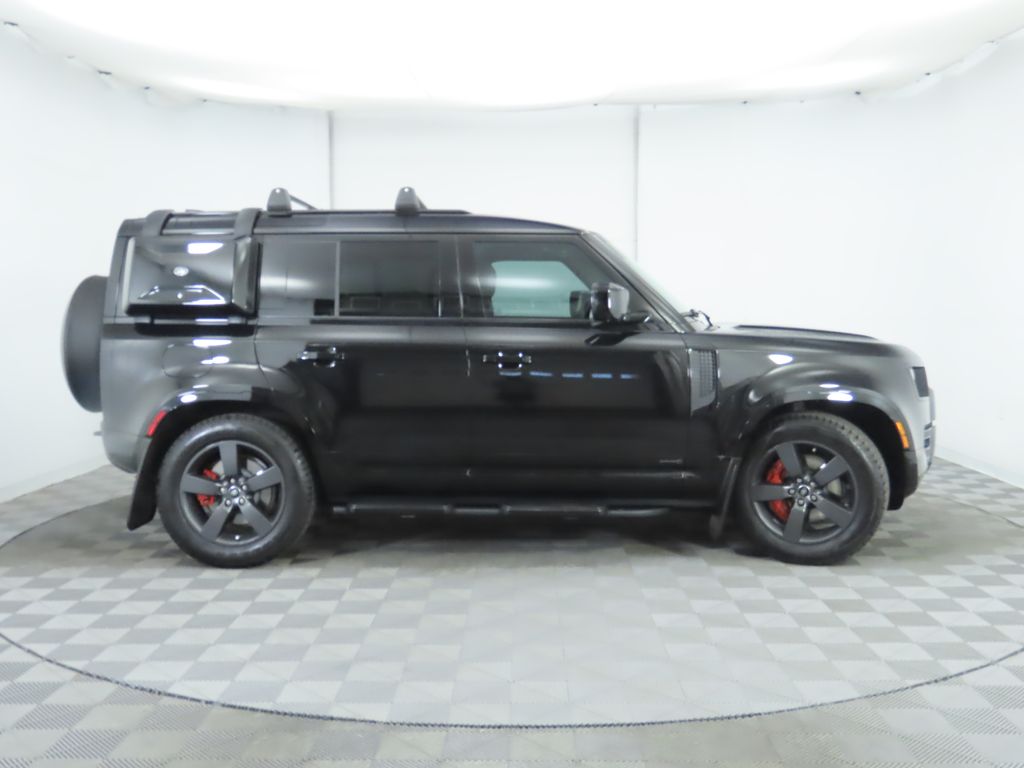 2024 Land Rover Defender 110 4