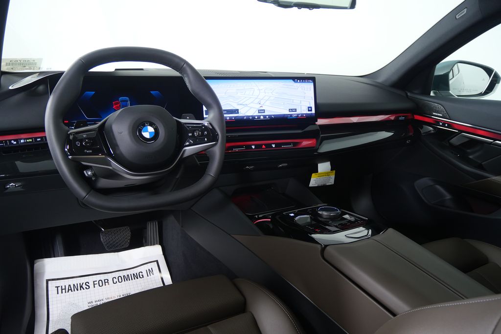 Thumbnail: 2025 BMW 5 Series - 21