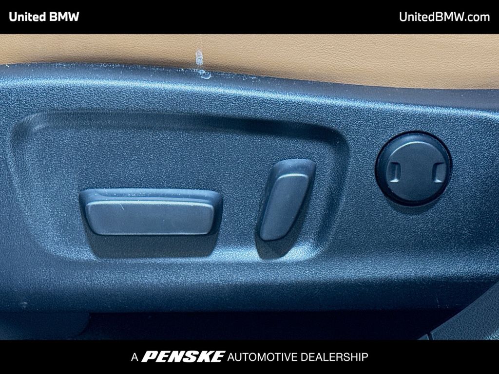 Thumbnail: 2021 Lexus RX - 4
