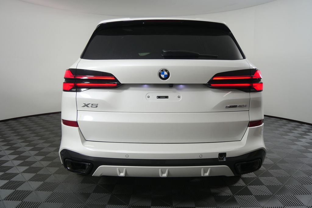 Thumbnail: 2026 BMW X5 - 4