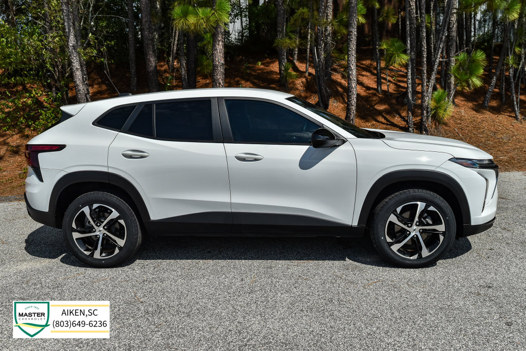 Used 2024 Chevrolet Trax SUV
