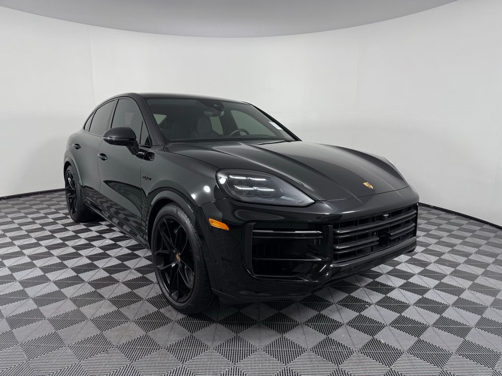 Thumbnail: 2024 Porsche  - 3