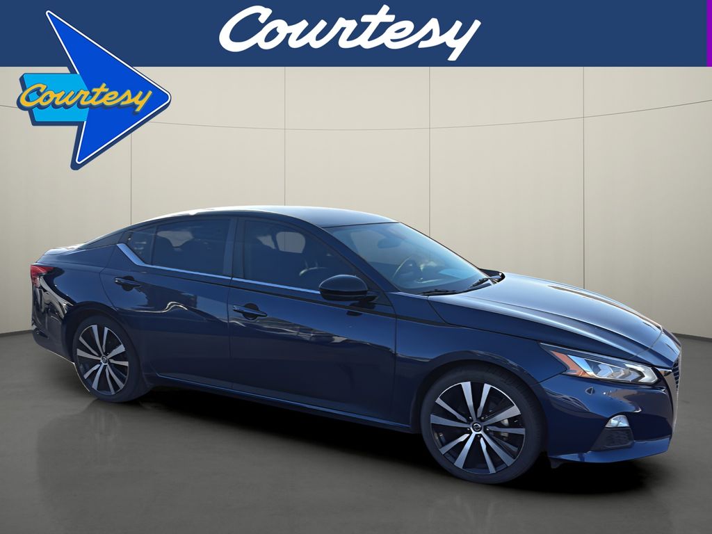 2022 Nissan Altima 2.5 SR FWD