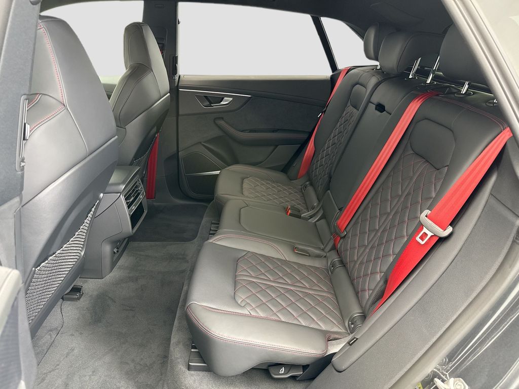 Thumbnail: 2026 Audi Q8 - 20