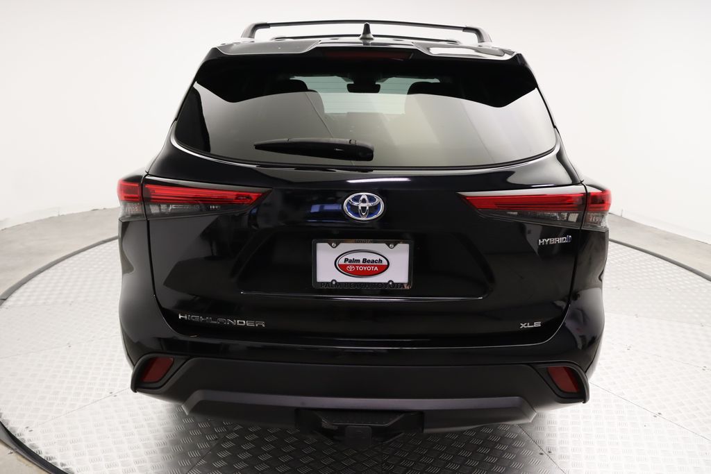 Thumbnail: 2022 Toyota Highlander - 10