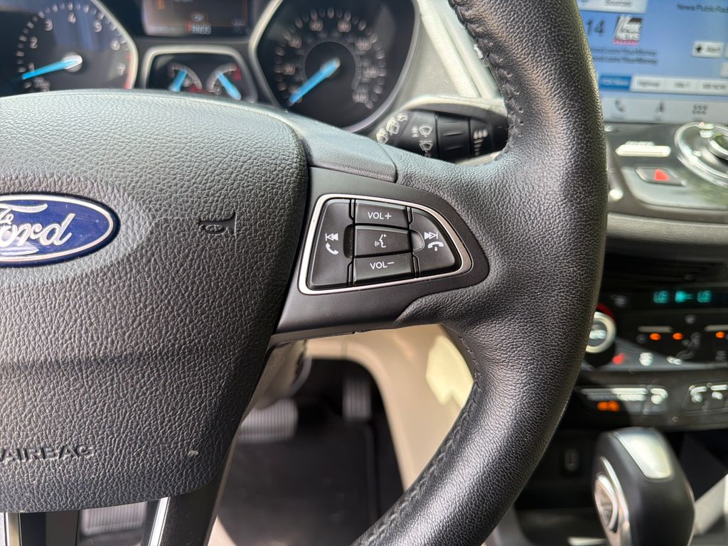 Used 2019 Green Ford Titanium image 20