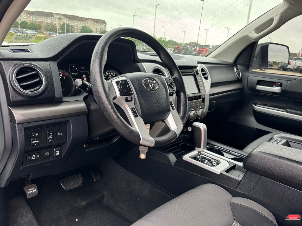 2019 Toyota Tundra SR5 photo