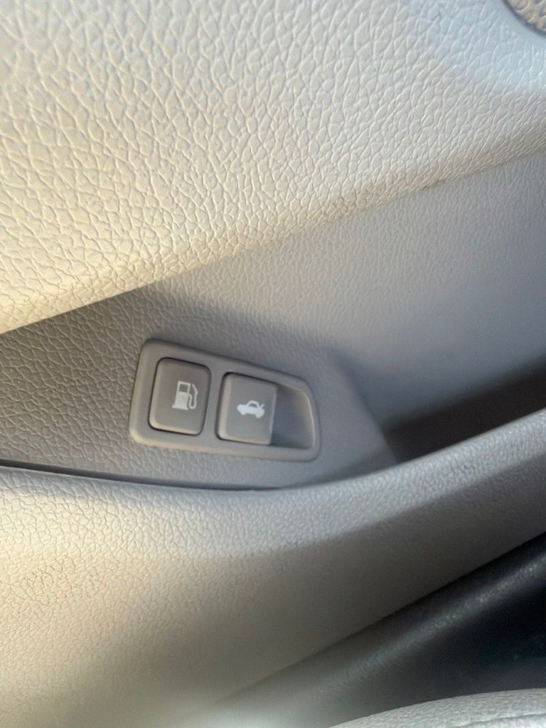 Thumbnail: 2014 Kia Optima - 12