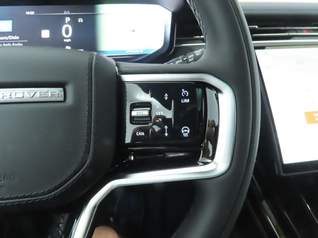 Thumbnail: 2025 Land Rover Range Rover Sport - 13