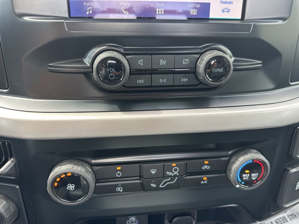 2023 Oxford White Ford F-150 XL RWD Truck